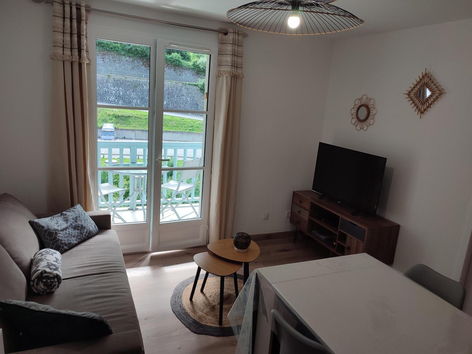 Charmant Appartement 4 Pers,Vue Montagne Avec Parking Prive Et Balcon Cauterets Esterno foto